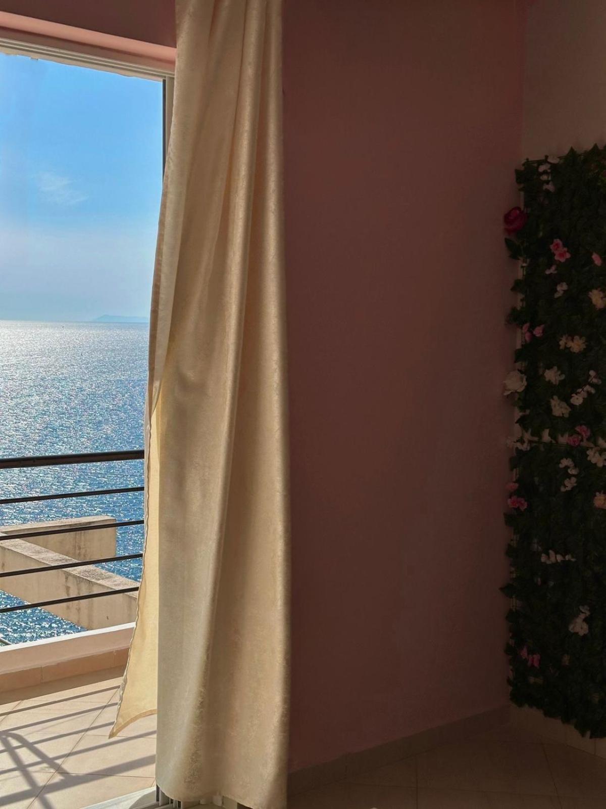 Esmeralda Apartaments Саранда Екстер'єр фото