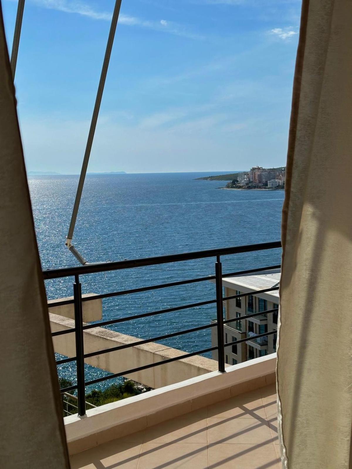 Esmeralda Apartaments Саранда Екстер'єр фото