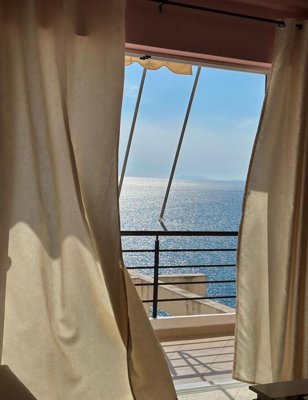 Esmeralda Apartaments Саранда Екстер'єр фото